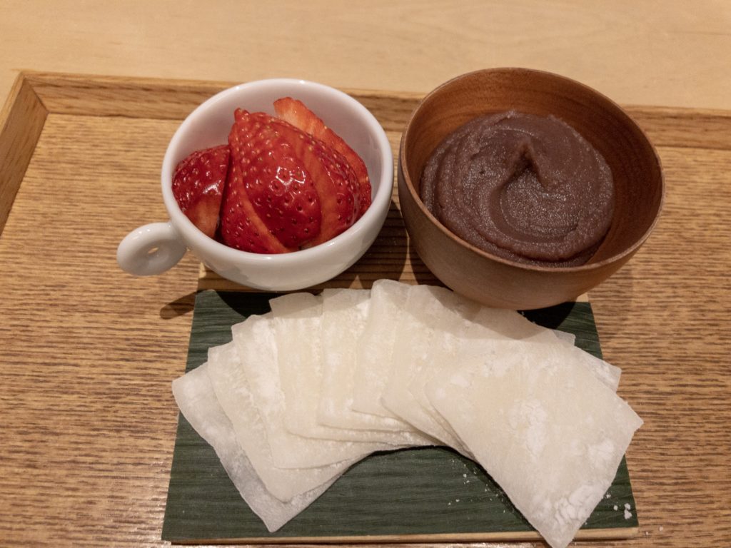 表参道 1000円のいちご大福を食べてきた 和菓子グルメ ズボラ女王の城 ズボラ女王の城